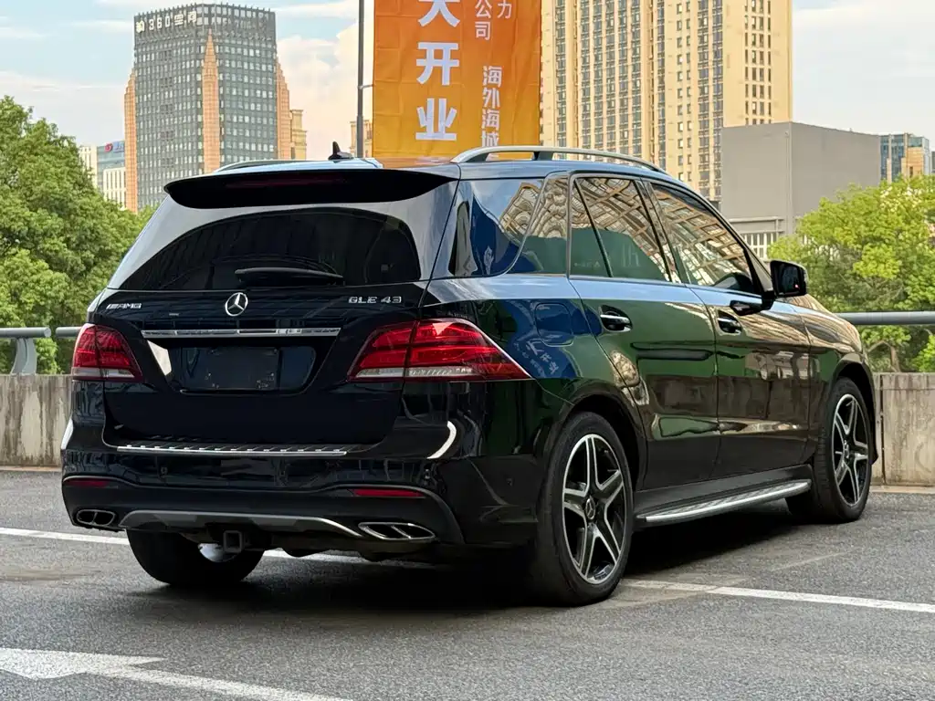 Mercedes-Benz GLE AMG — фото 21