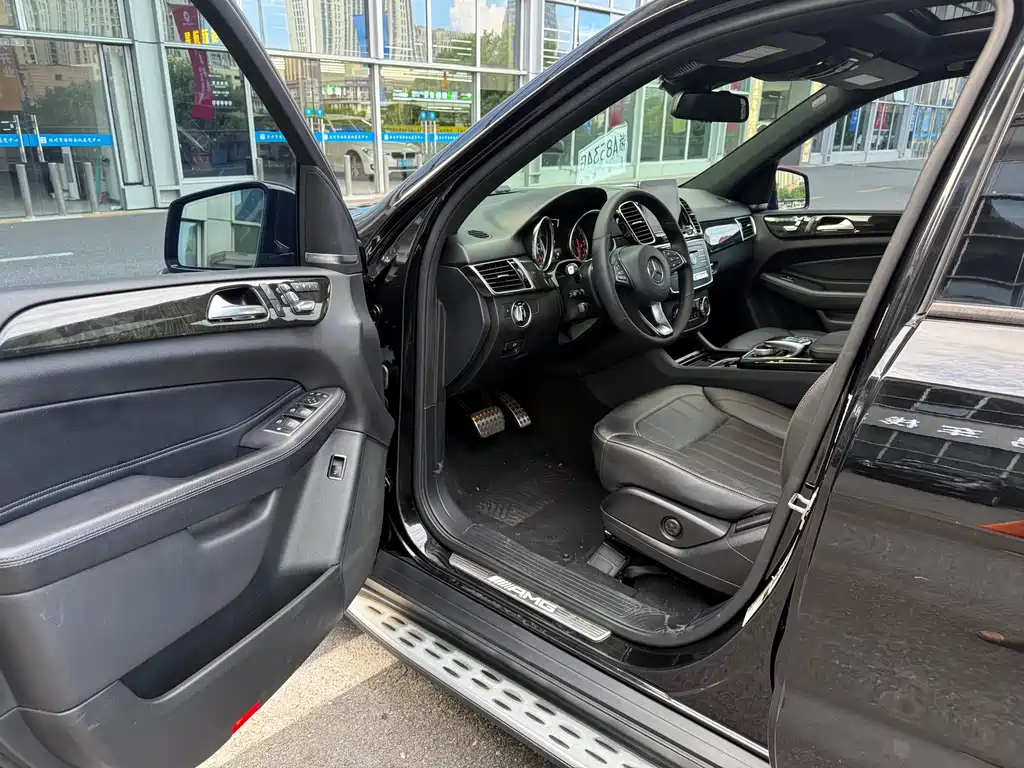 Mercedes-Benz GLE AMG — фото 7