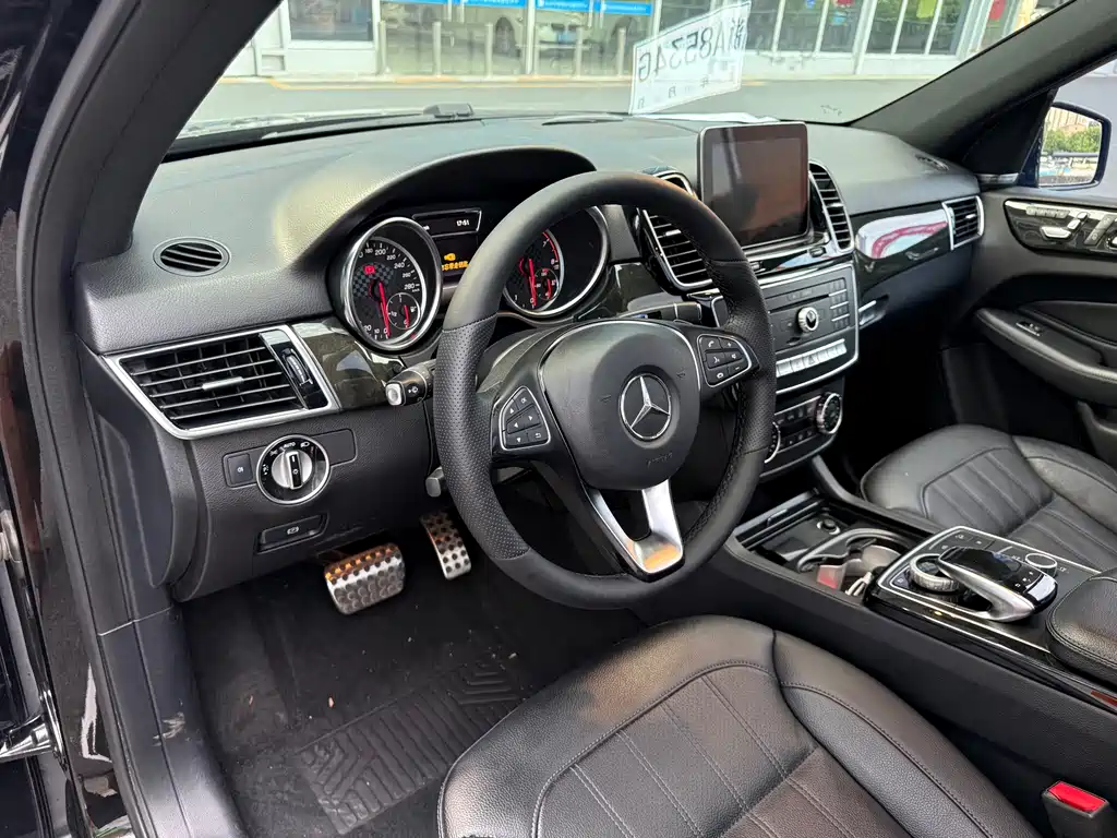 Mercedes-Benz GLE AMG — фото 9