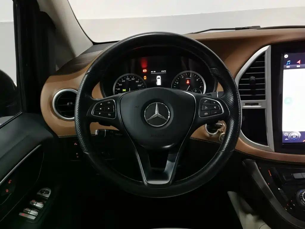 Mercedes-Benz Vito — фото 11