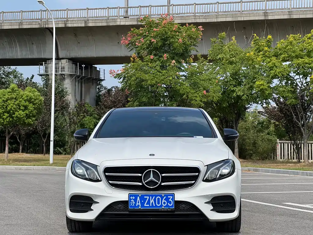 Mercedes-Benz E-Class (Import) — фото 2