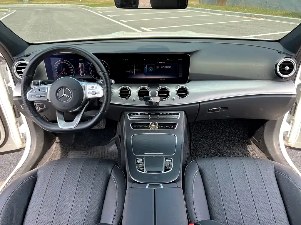 Mercedes-Benz E-Class (Import) — фото 11