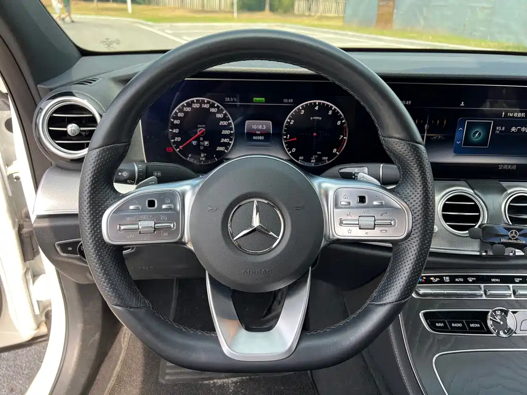 Mercedes-Benz E-Class (Import) — фото 13