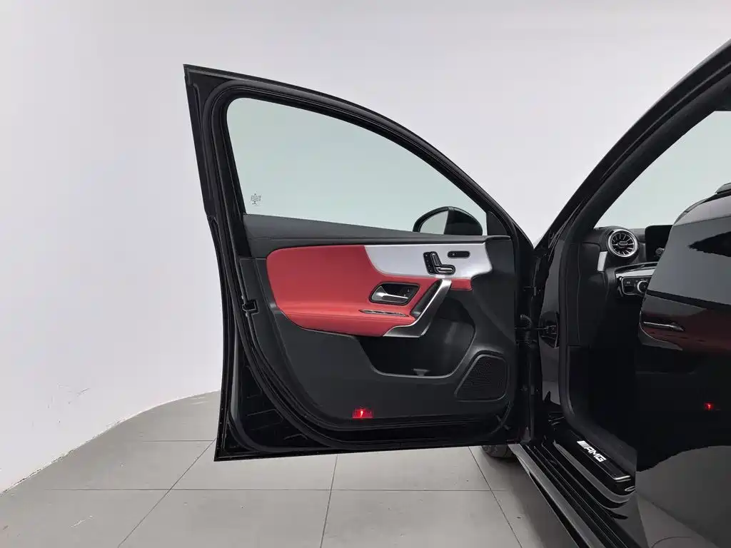 Mercedes-Benz A-Class AMG (Import) — фото 8