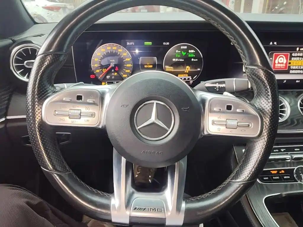 Mercedes-Benz E-Class (Import) — фото 11