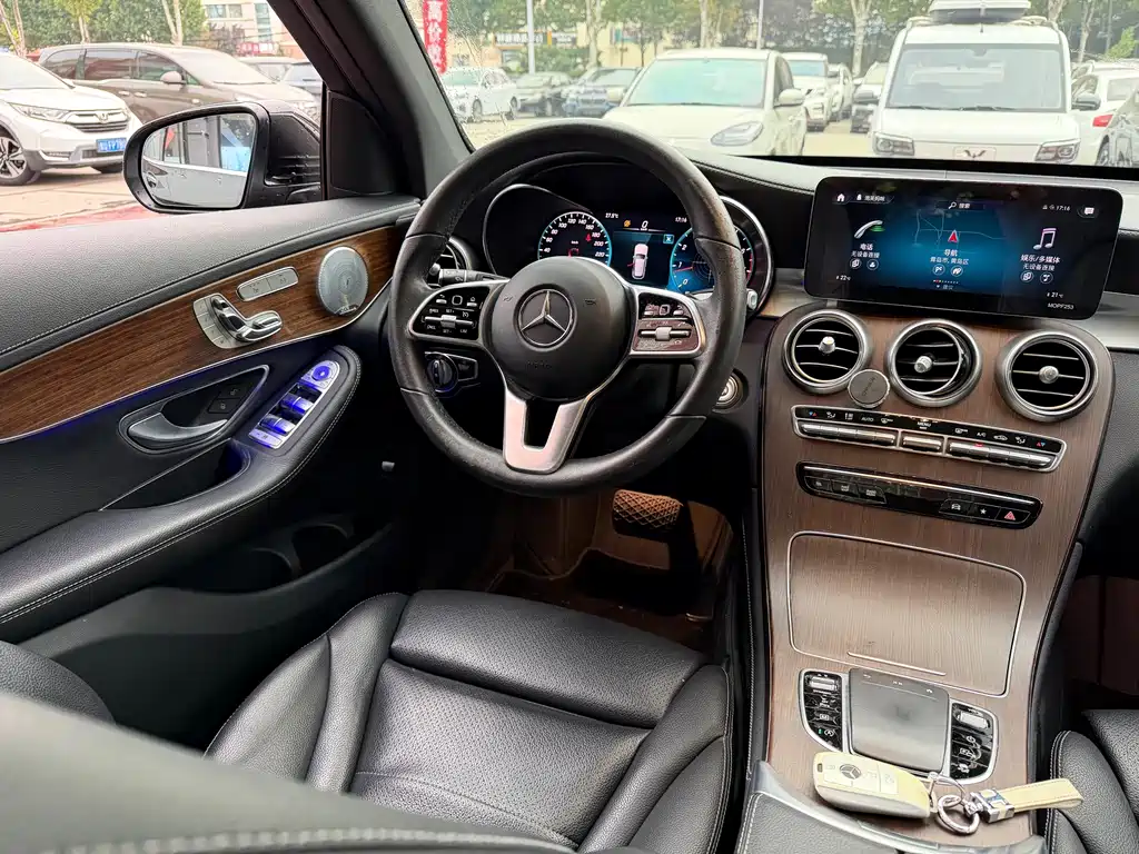 Mercedes-Benz GLC — фото 11