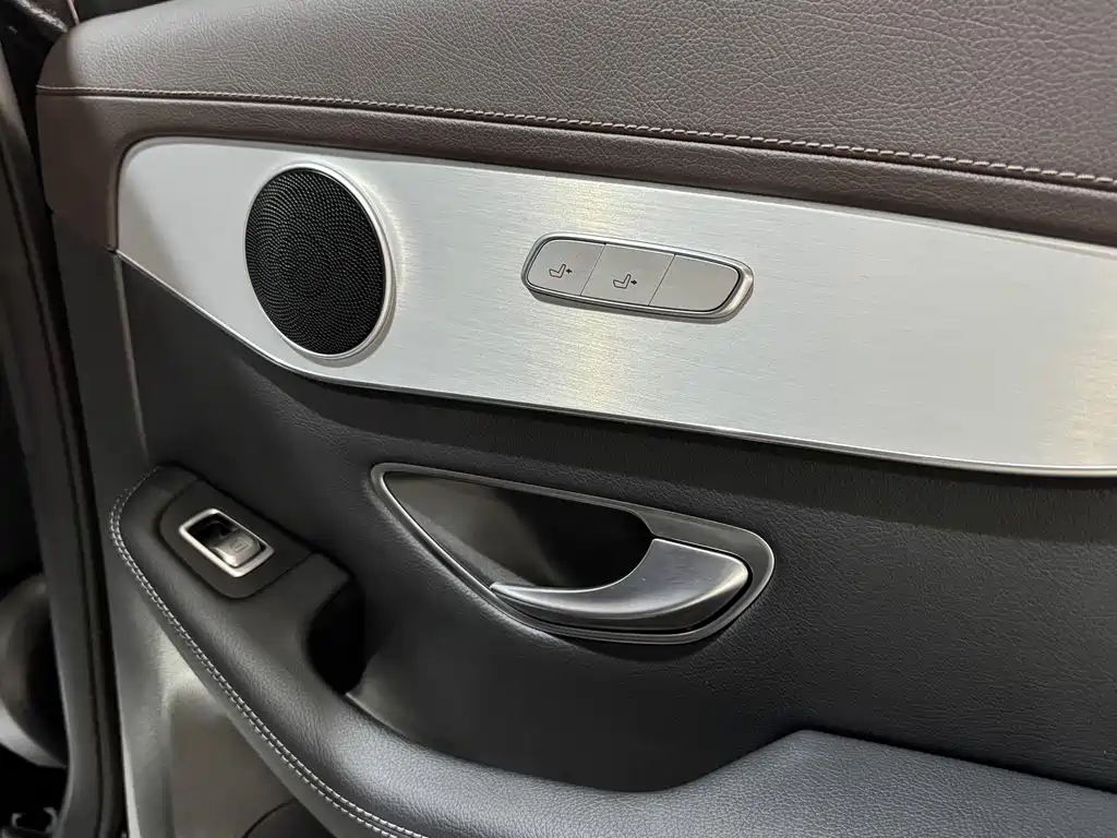 Mercedes-Benz GLC — фото 14