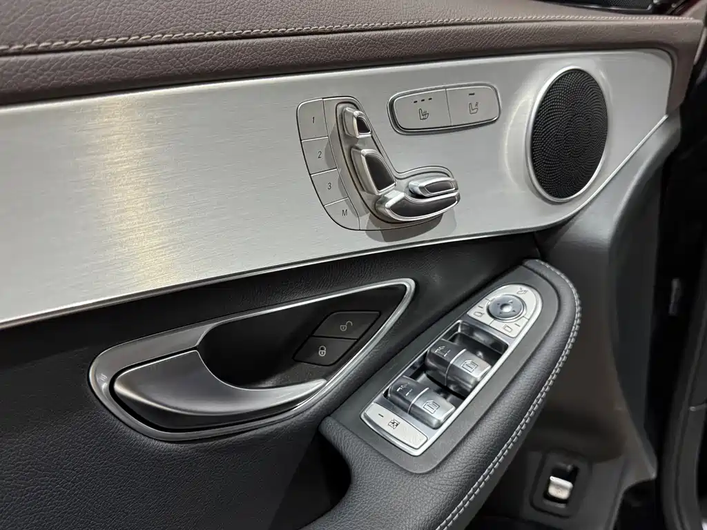 Mercedes-Benz GLC — фото 20
