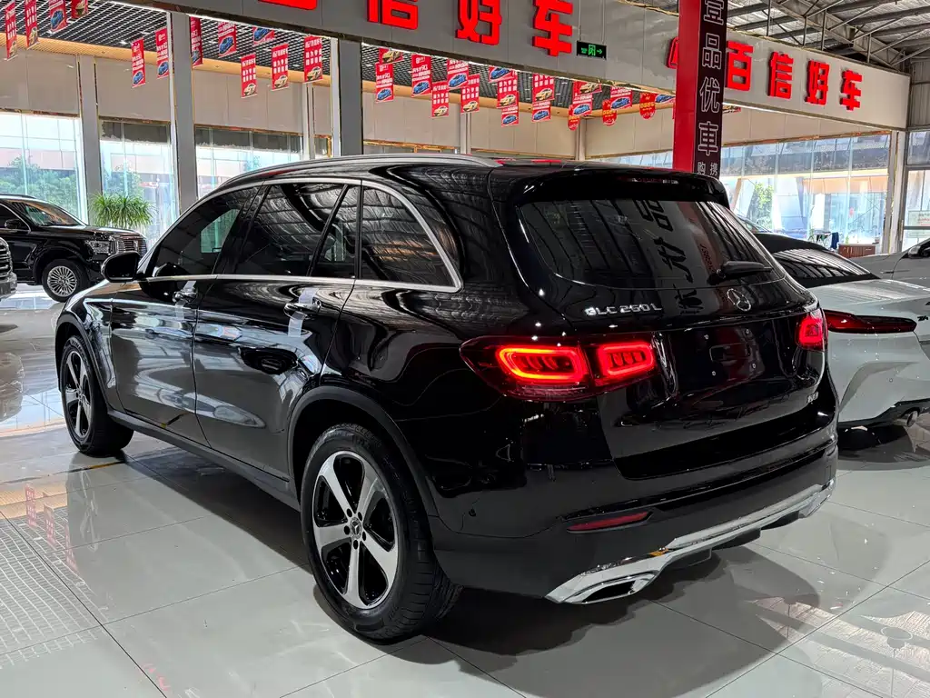 Mercedes-Benz GLC — фото 26