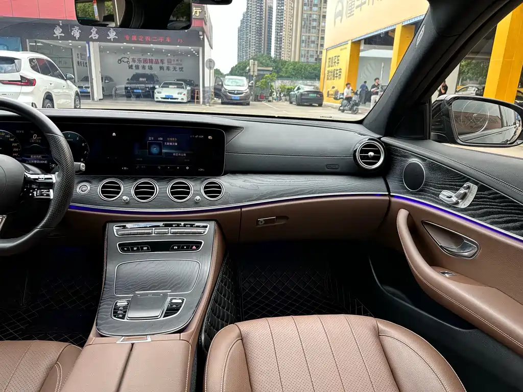Mercedes-Benz E-Class (Import) — фото 9
