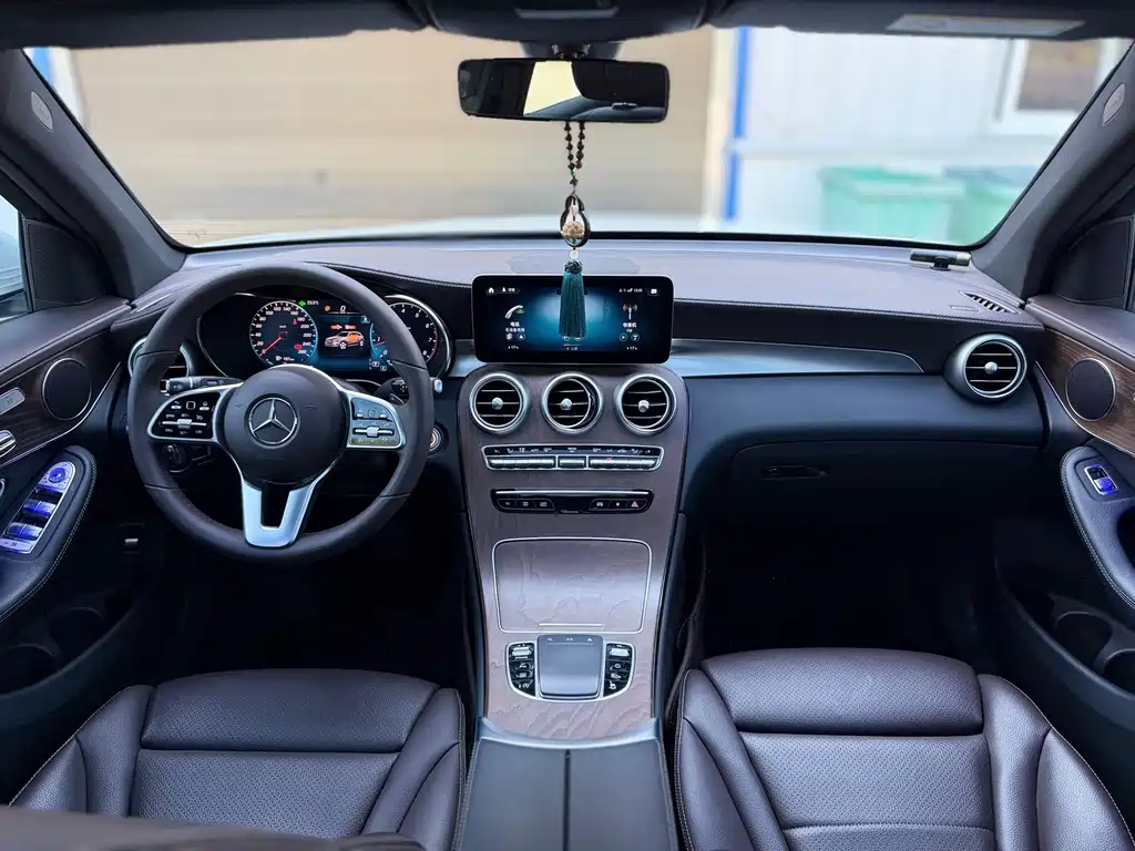 Mercedes-Benz GLC — фото 11