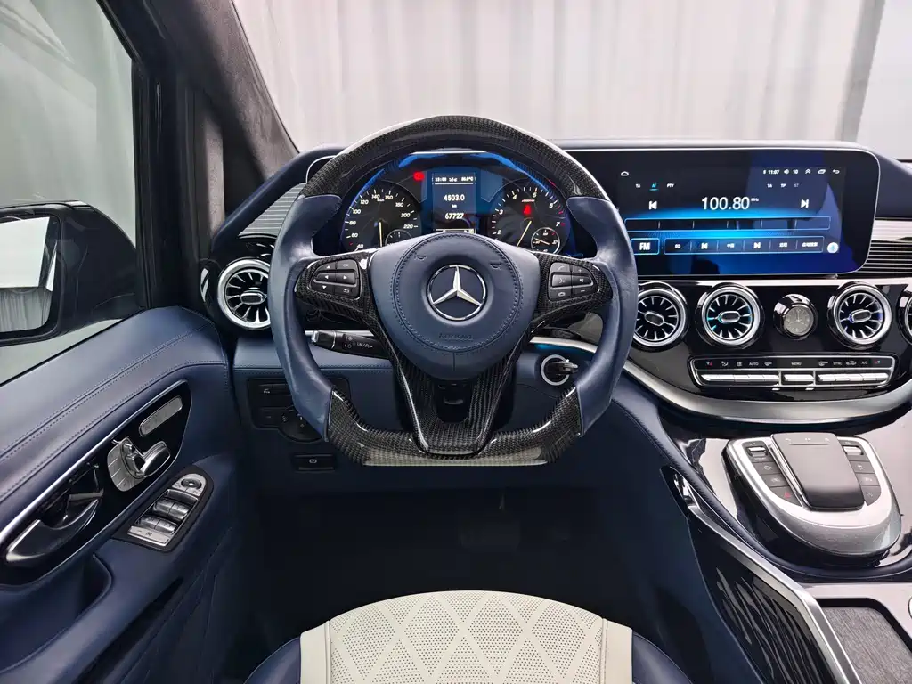 Mercedes-Benz Vito — фото 13