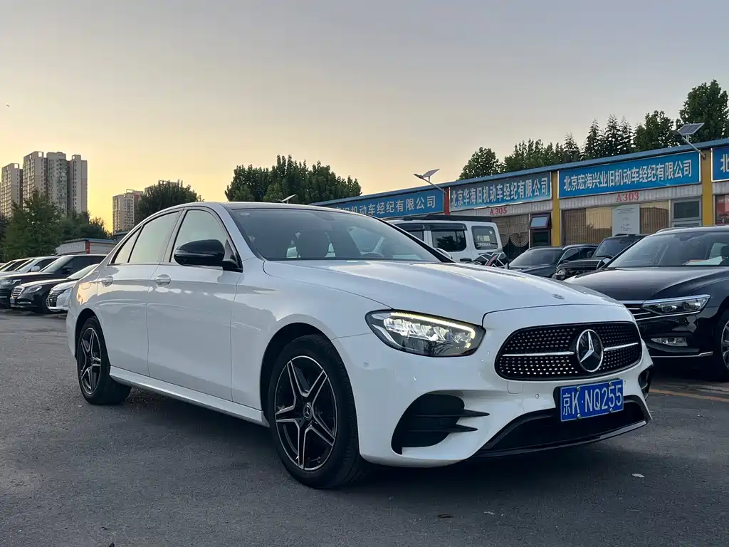 Mercedes-Benz E-Class (Import) — фото 2