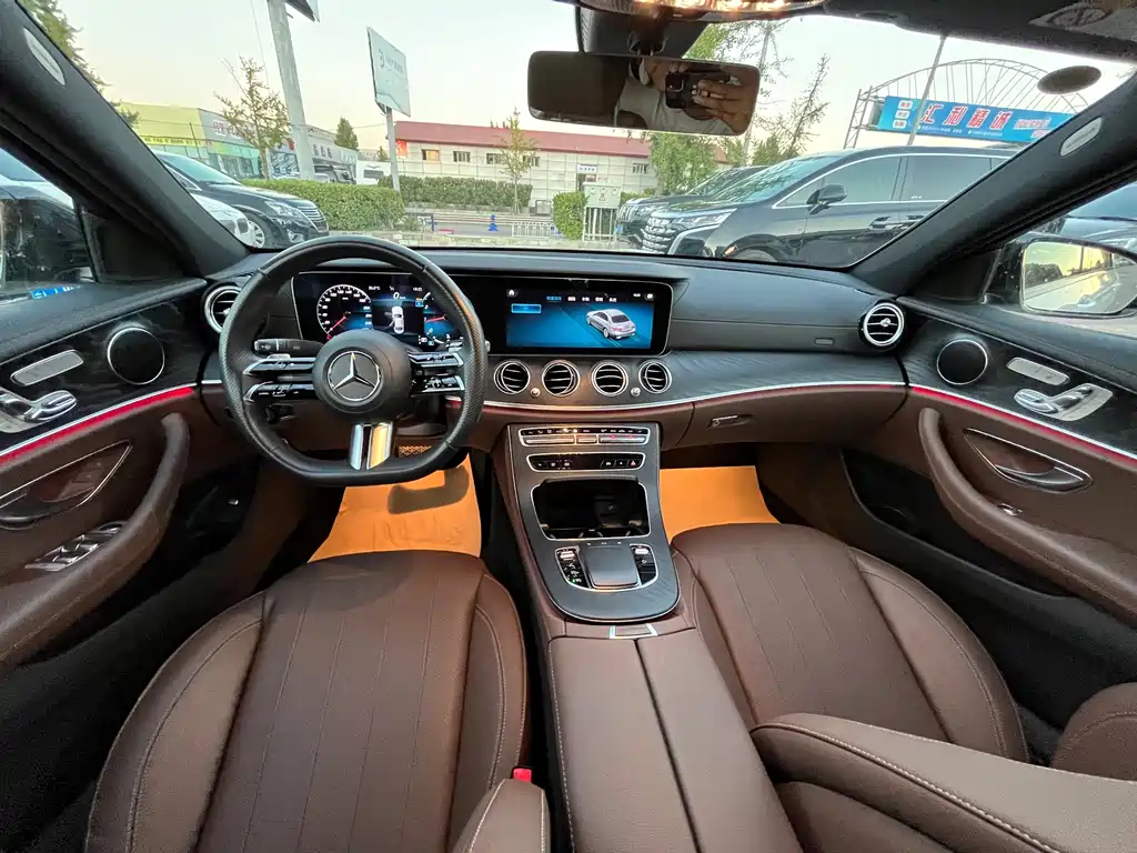 Mercedes-Benz E-Class (Import) — фото 11