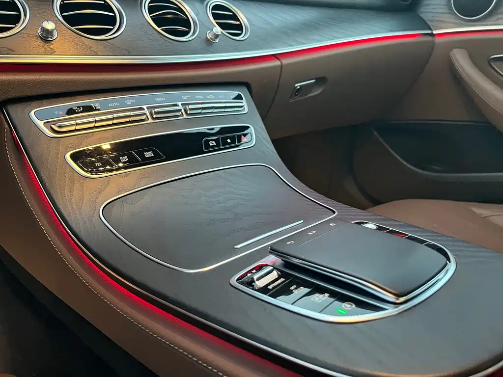 Mercedes-Benz E-Class (Import) — фото 13
