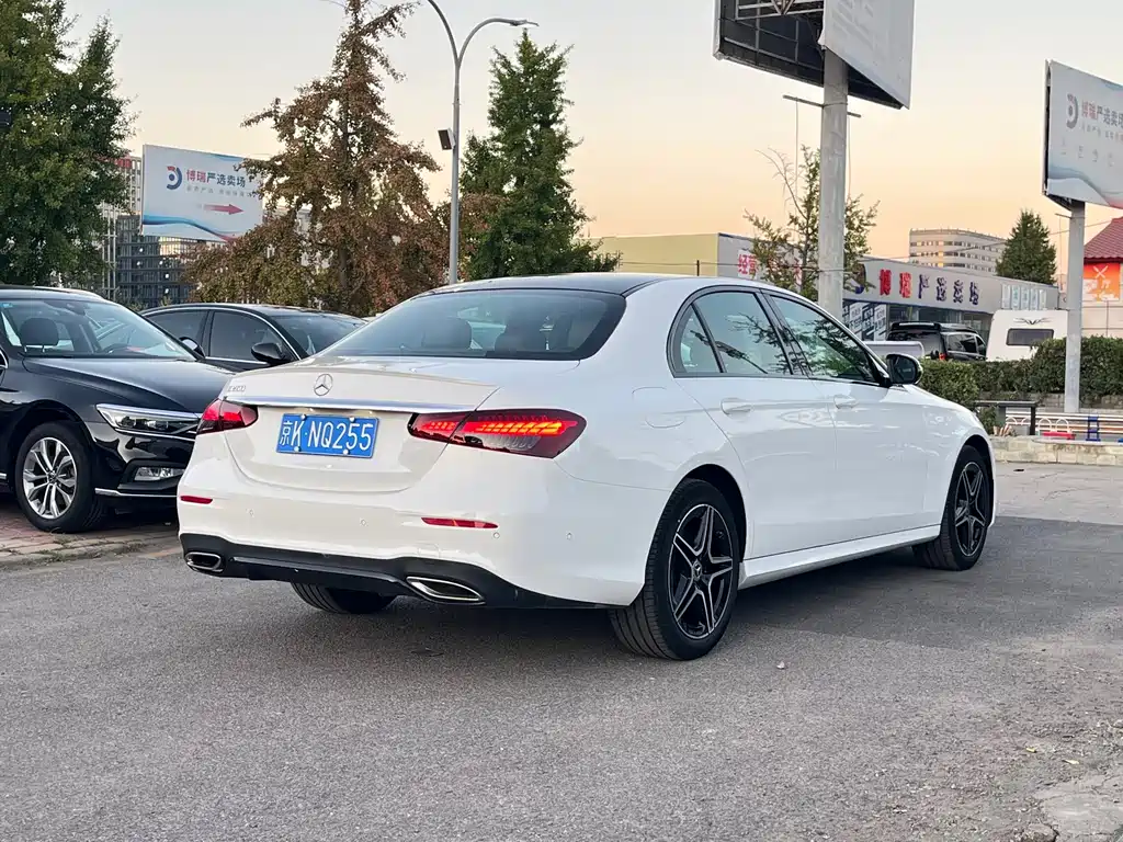 Mercedes-Benz E-Class (Import) — фото 3