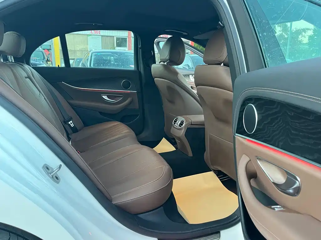 Mercedes-Benz E-Class (Import) — фото 10
