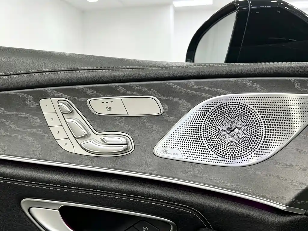 Mercedes-Benz CLS — фото 5