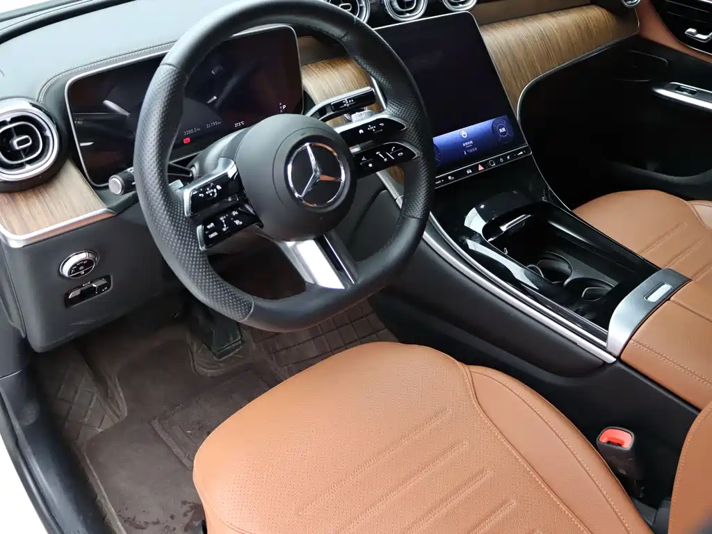 Mercedes-Benz GLC — фото 11