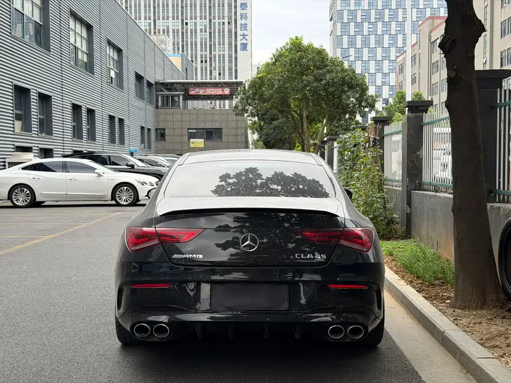 Mercedes-Benz CLA AMG — фото 5