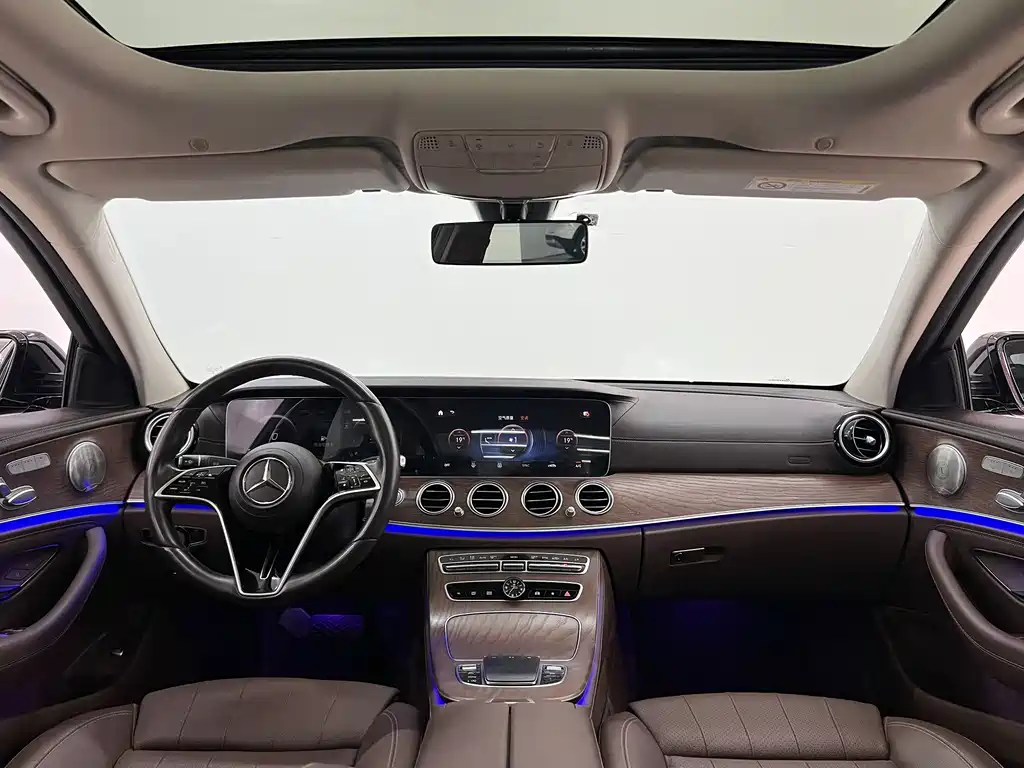 Mercedes-Benz E-Class — фото 5