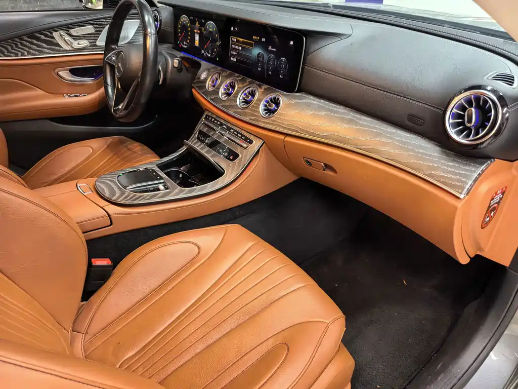 Mercedes-Benz CLS — фото 6