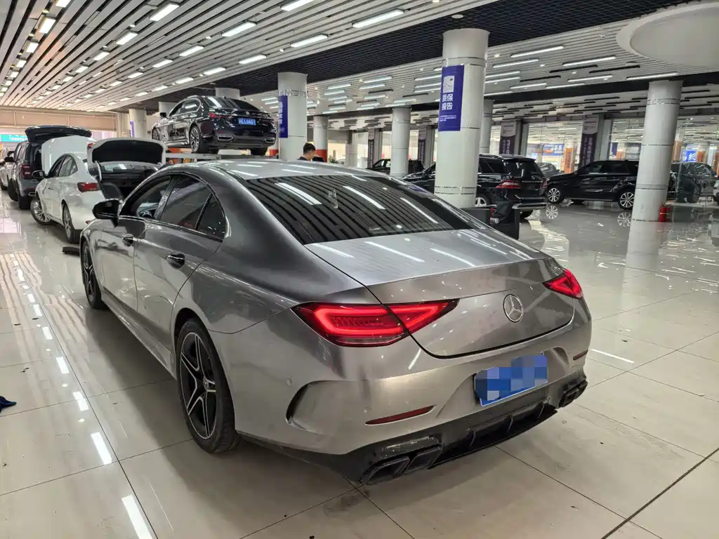 Mercedes-Benz CLS — фото 9