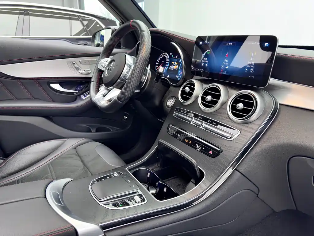 Mercedes-Benz GLC AMG — фото 21