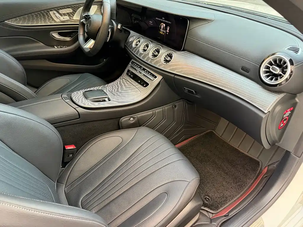 Mercedes-Benz CLS — фото 14