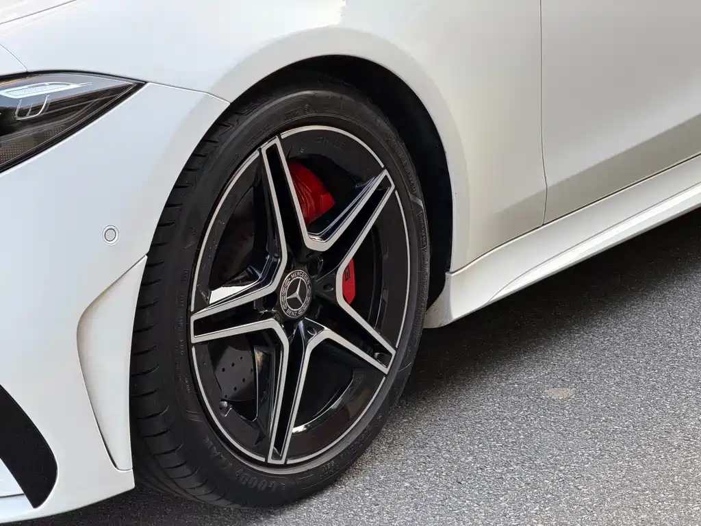 Mercedes-Benz CLS — фото 7