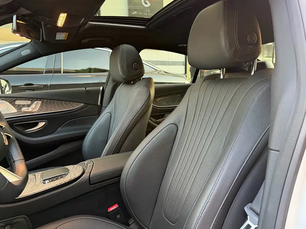 Mercedes-Benz CLS — фото 10
