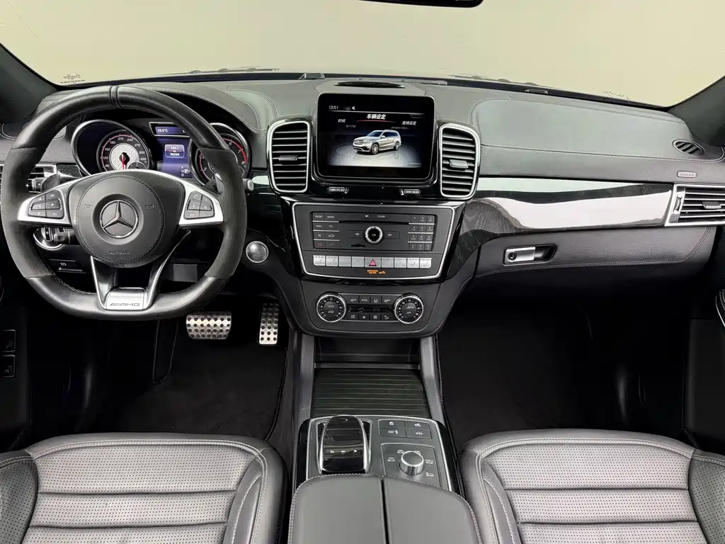 Mercedes-Benz GLS AMG — фото 7