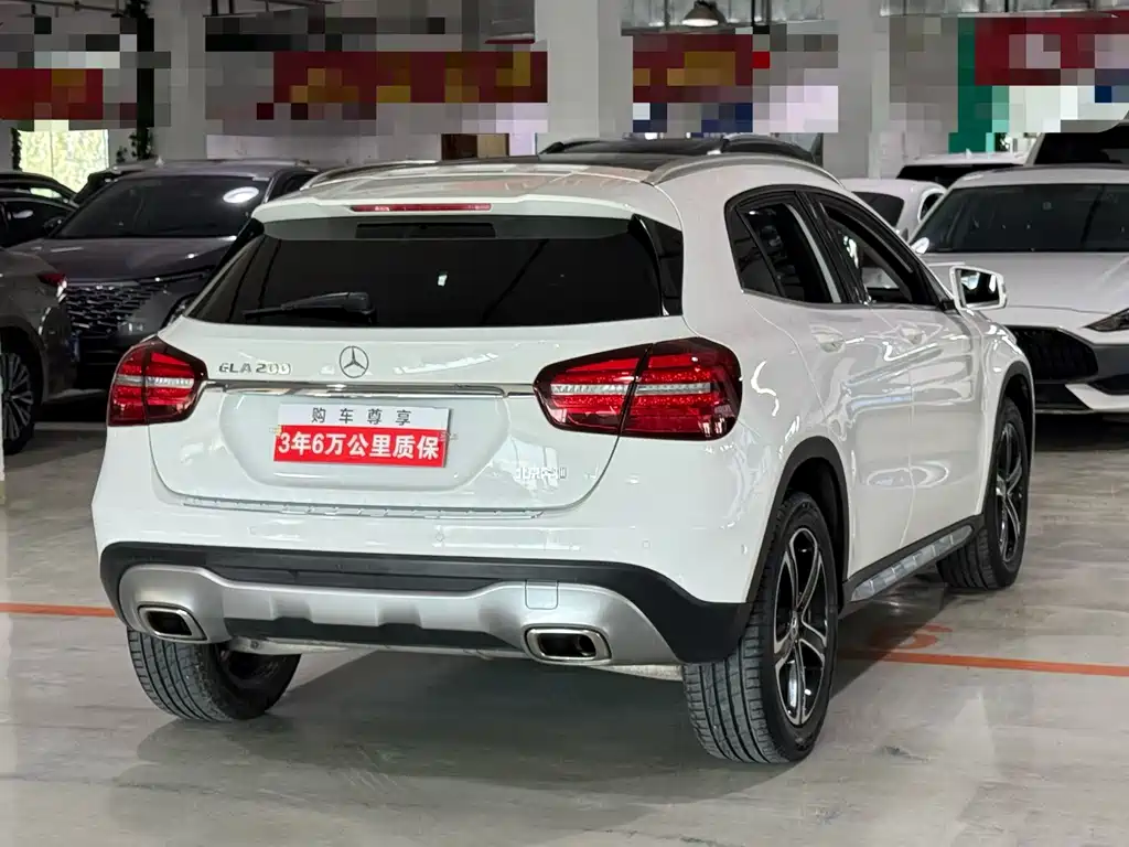 Mercedes-Benz GLA — фото 6