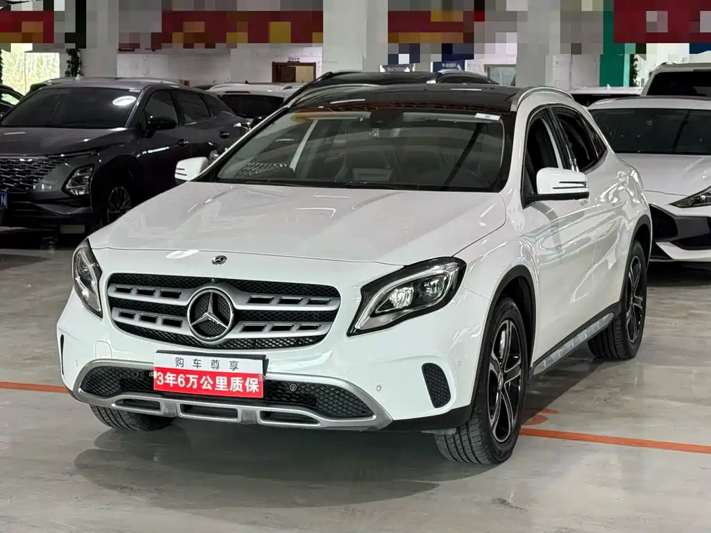 Mercedes-Benz GLA