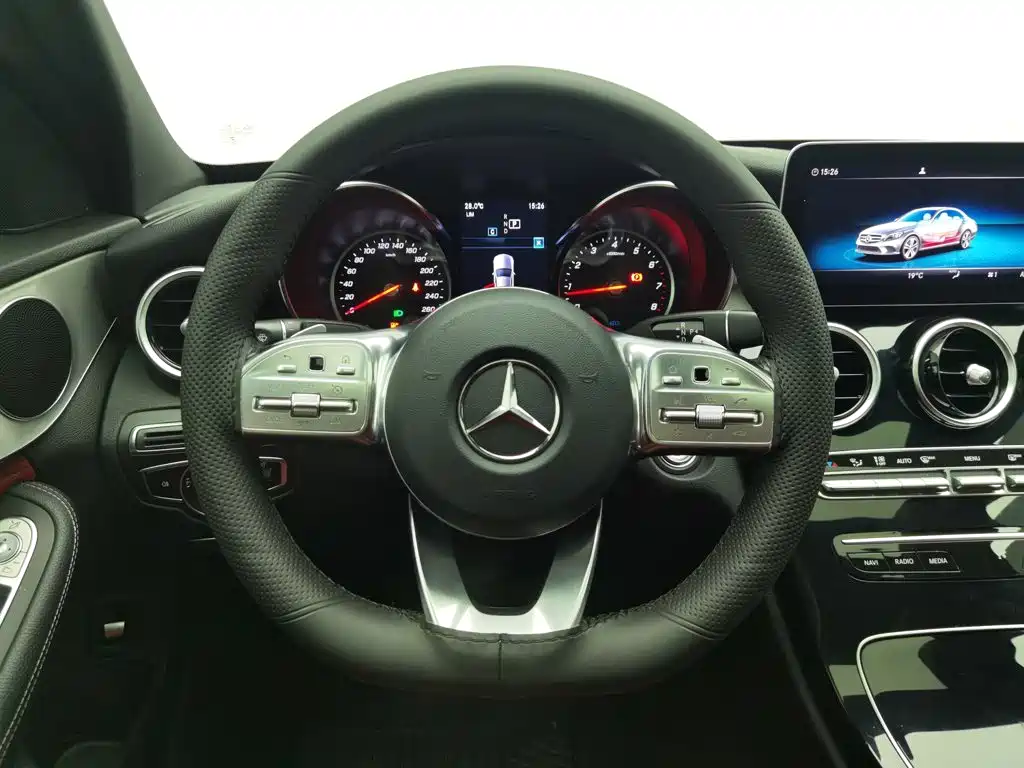 Mercedes-Benz C-Class — фото 11