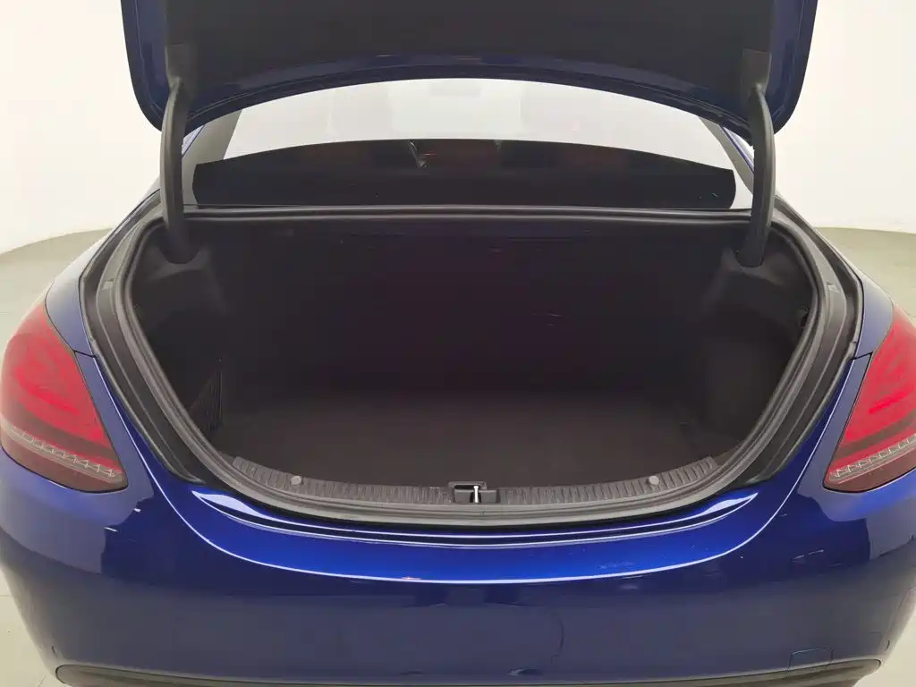 Mercedes-Benz C-Class — фото 16