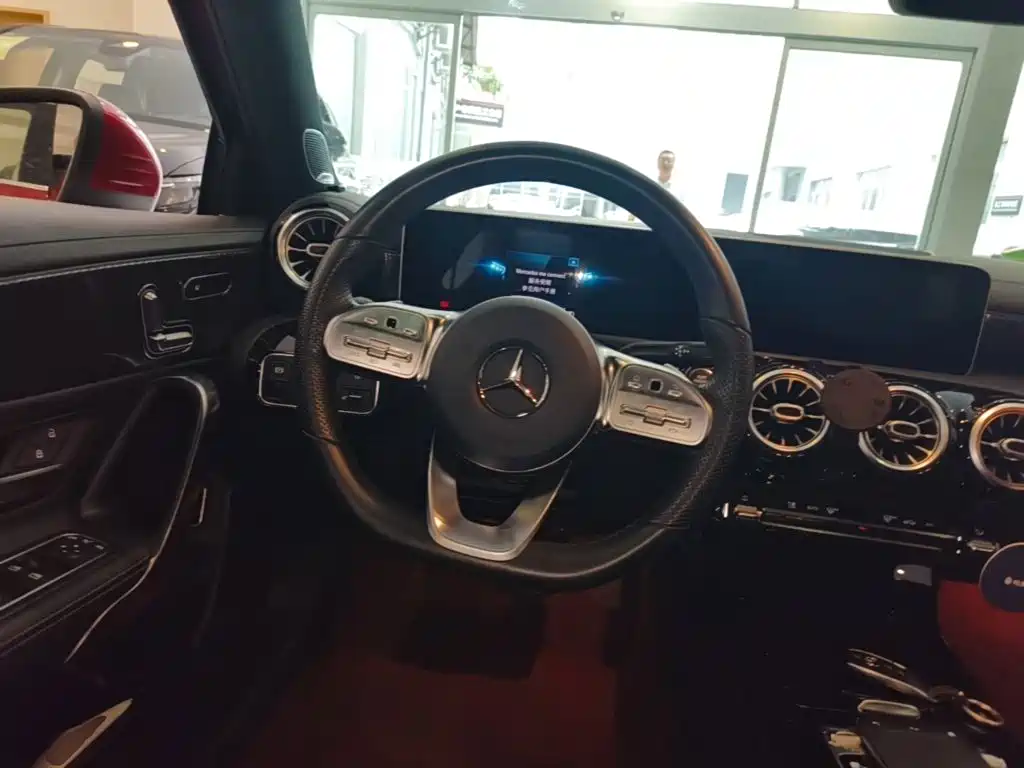 Mercedes-Benz A-Class — фото 11