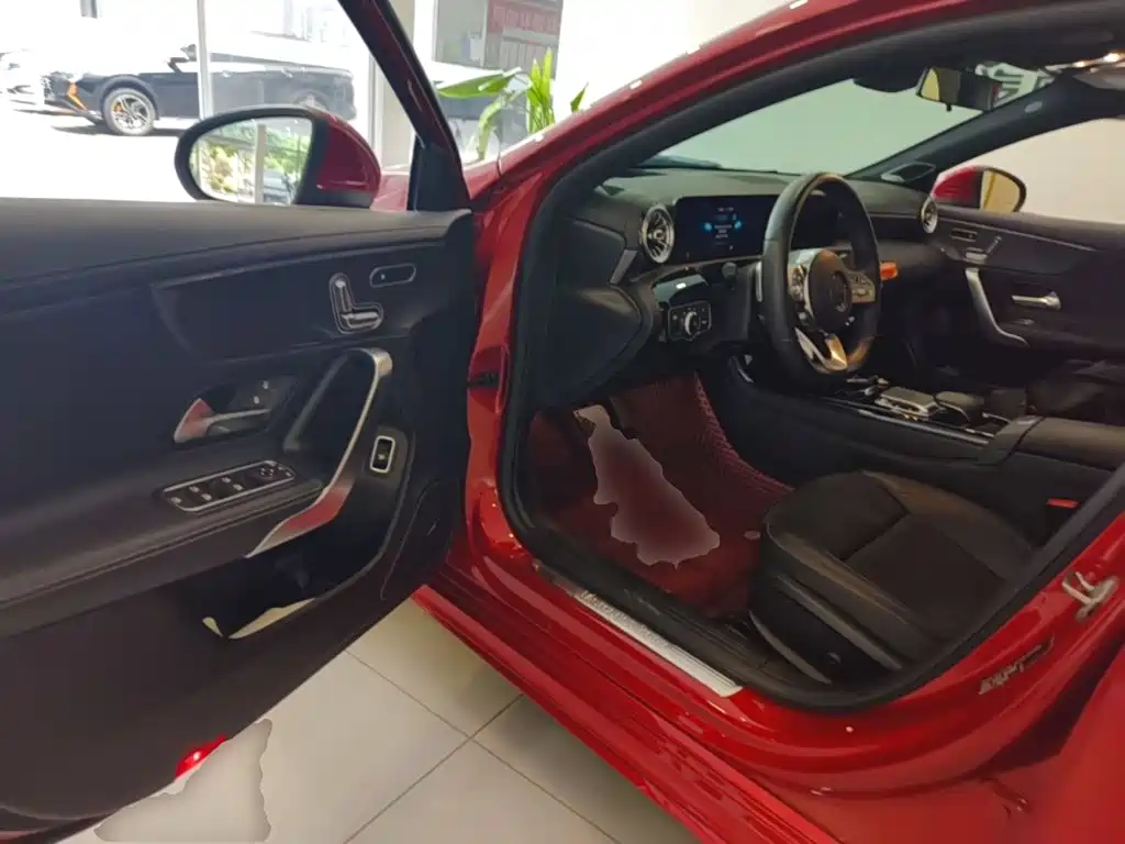 Mercedes-Benz A-Class — фото 16