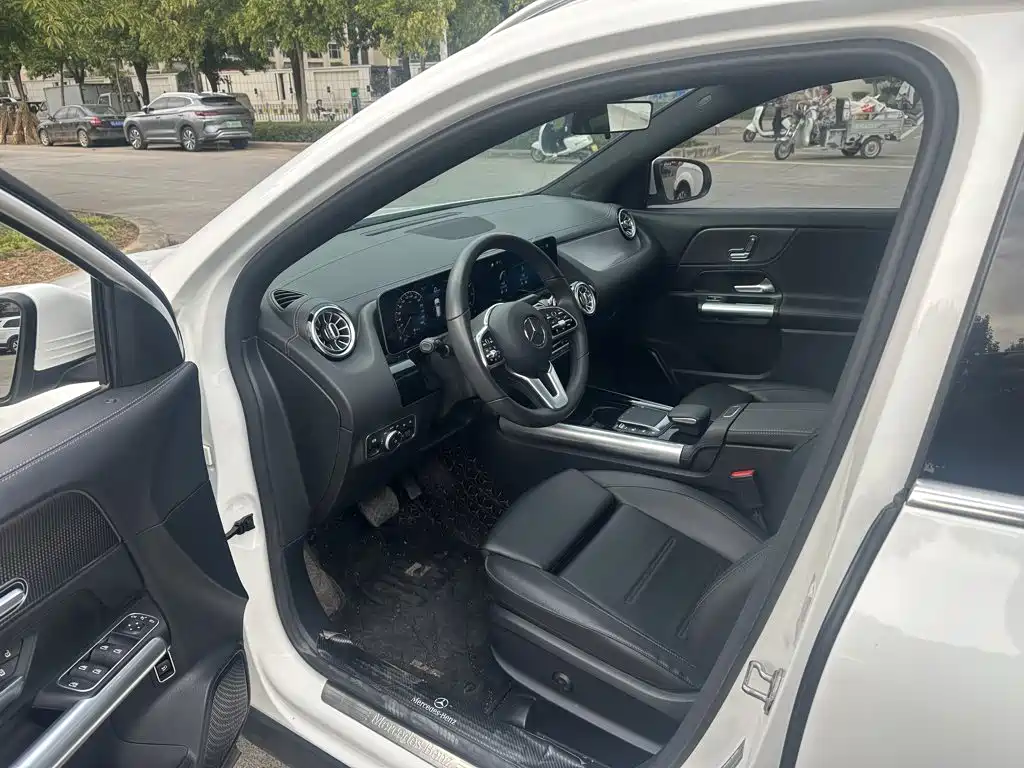 Mercedes-Benz GLA — фото 15