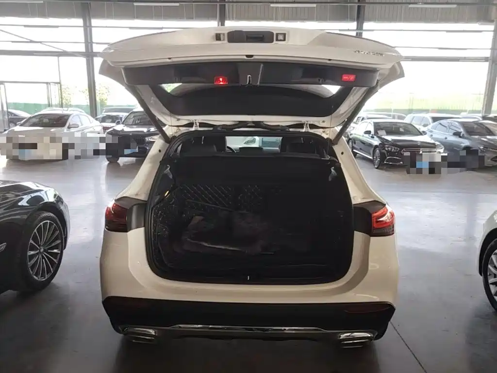 Mercedes-Benz GLA — фото 19