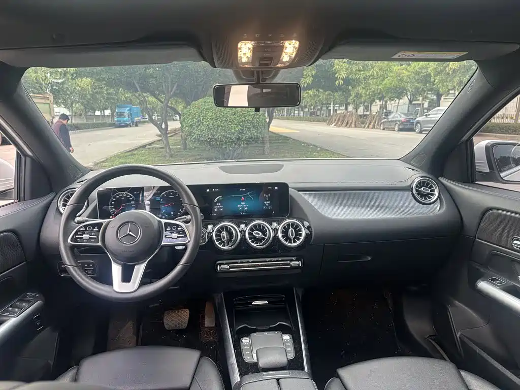 Mercedes-Benz GLA — фото 10