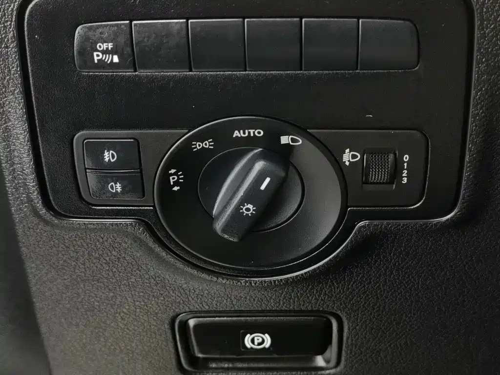 Mercedes-Benz Vito — фото 21