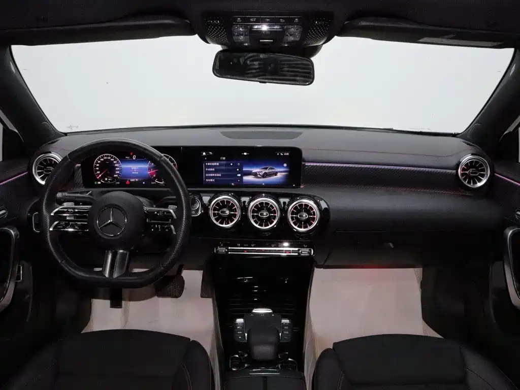 Mercedes-Benz A-Class — фото 15