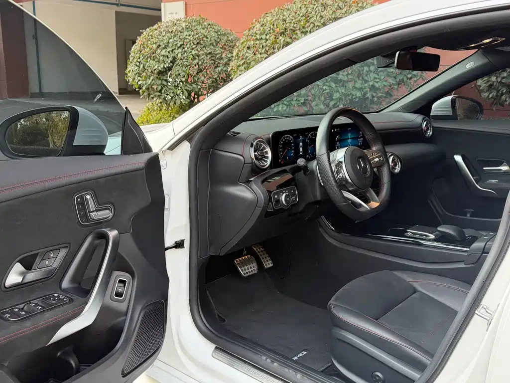 Mercedes-Benz CLA (Import) — фото 4