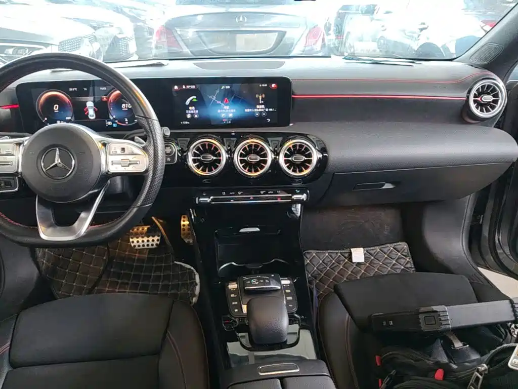 Mercedes-Benz CLA (Import) — фото 13