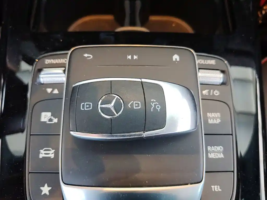 Mercedes-Benz CLA (Import) — фото 9