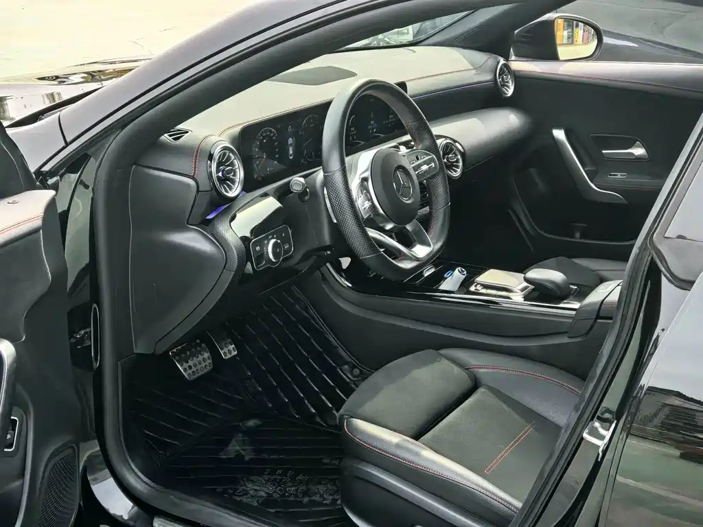 Mercedes-Benz CLA (Import) — фото 4