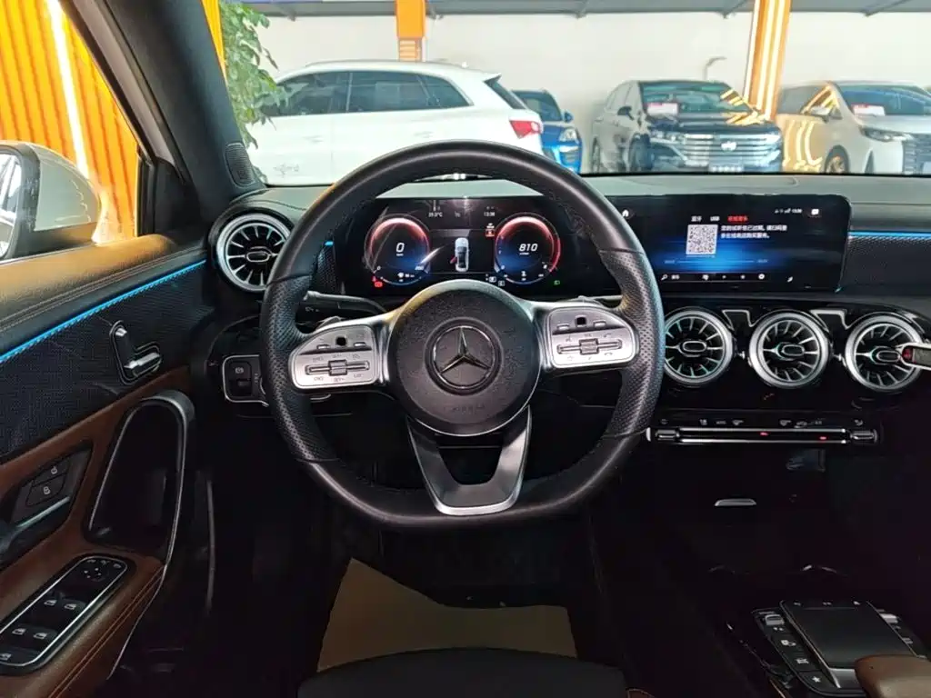 Mercedes-Benz A-Class — фото 11