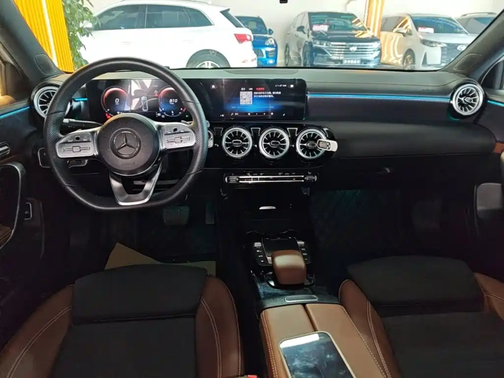 Mercedes-Benz A-Class — фото 10