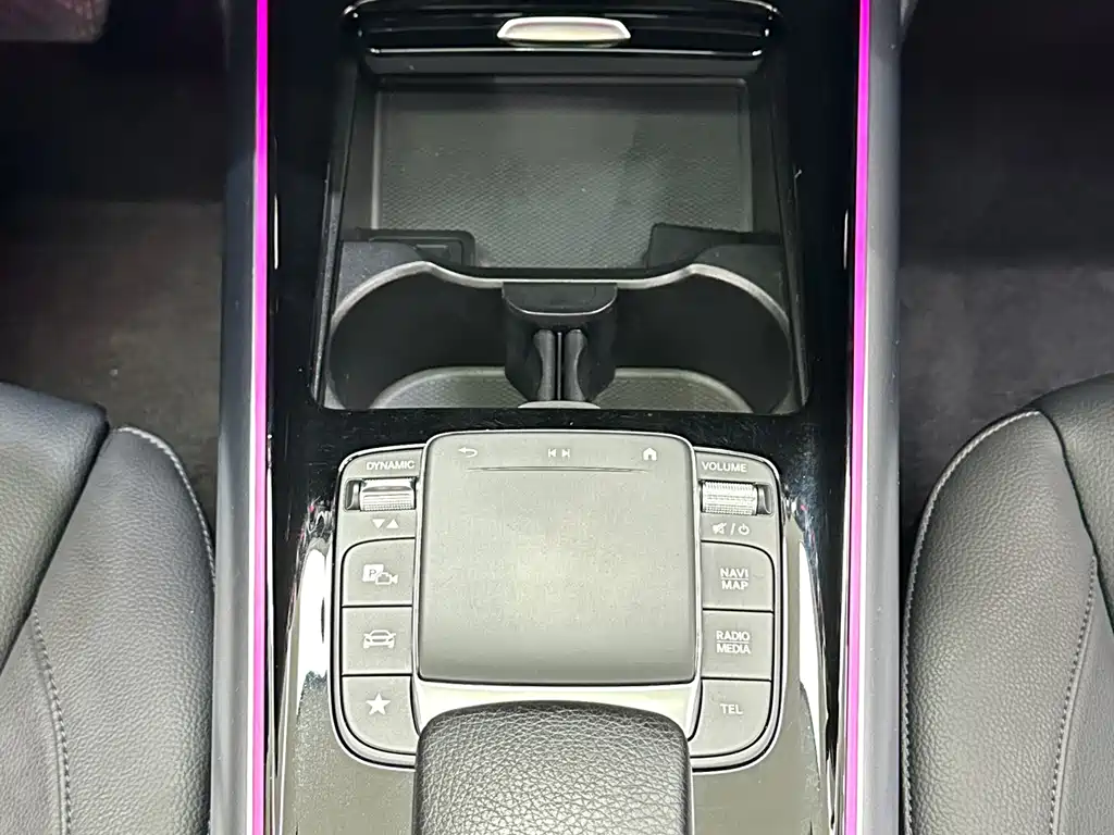 Mercedes-Benz GLA — фото 15
